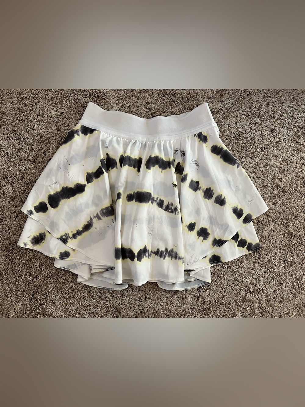 Size 4 Lululemon Court Rival skirt size 4